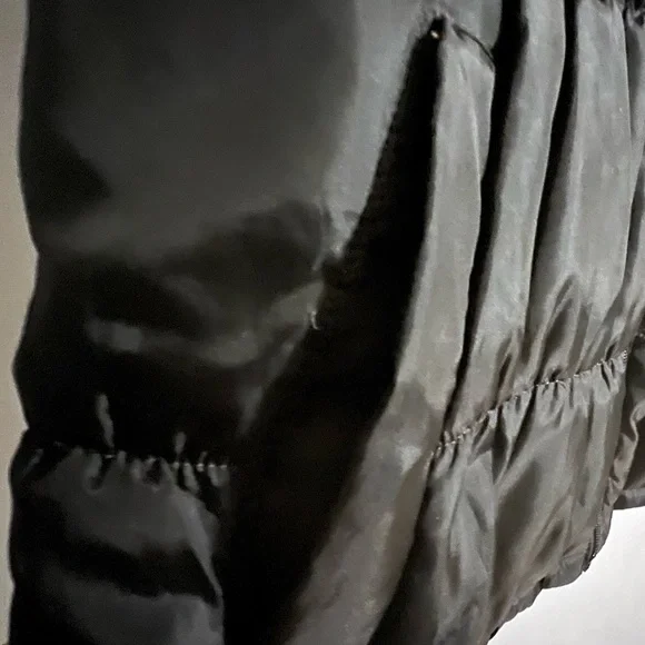 Women’s M Merona Puffer Vest - Reversible - Picture 6 of 13